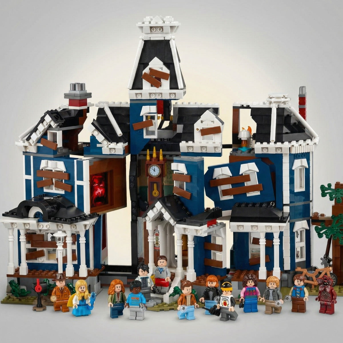 NEW 2593pcs Stranger Things Creel House Toy MOC Building Block Set Unbranded